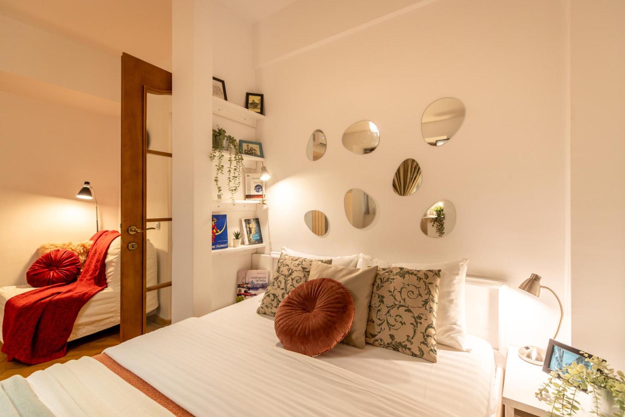 2Br Apartment At Piata Natiunilor Unite: Perfect For City Center Stays Bucharest Exterior photo