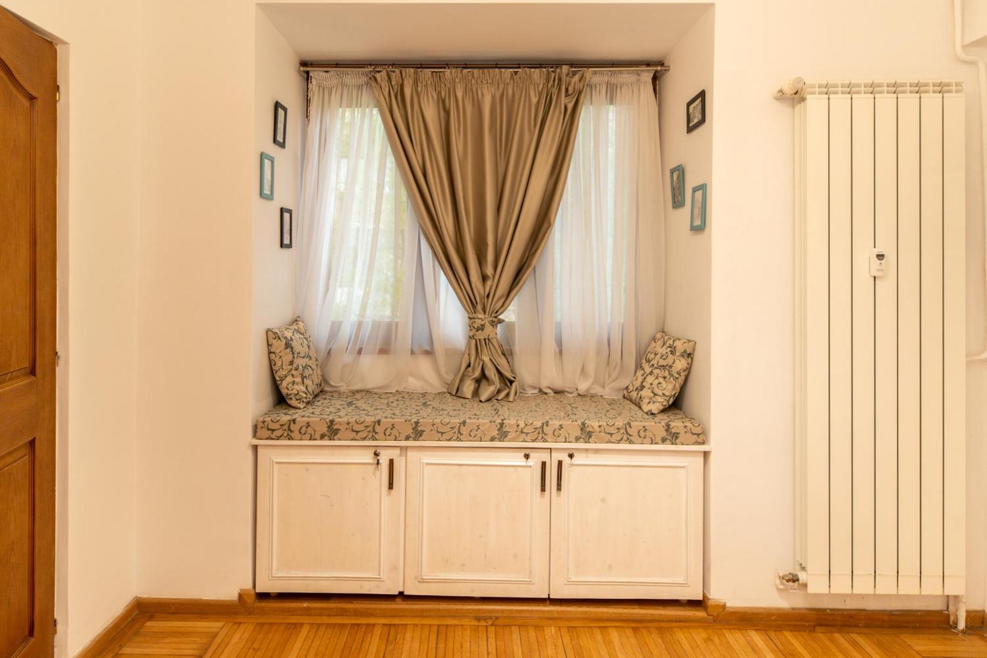 2Br Apartment At Piata Natiunilor Unite: Perfect For City Center Stays Bucharest Exterior photo