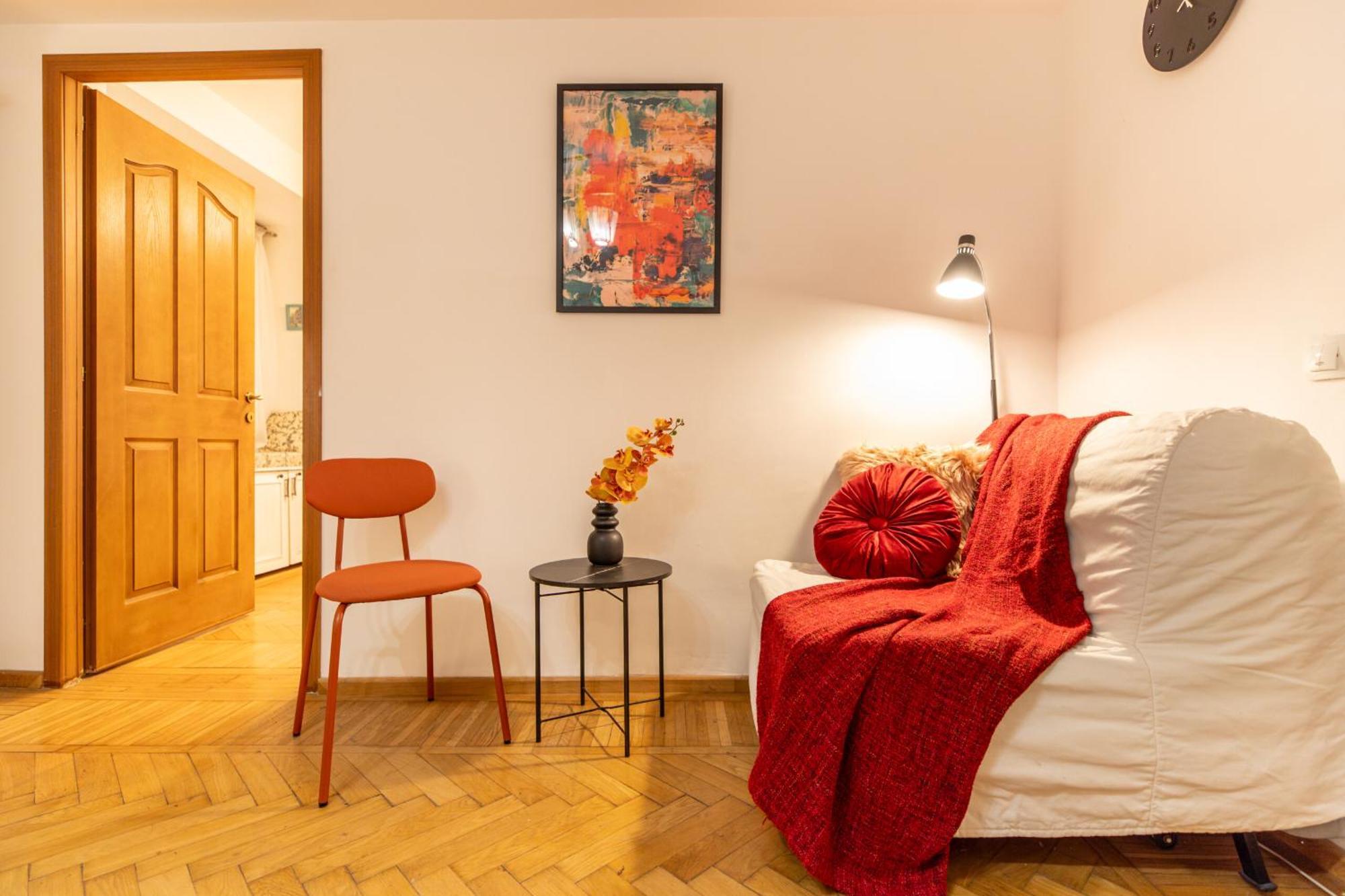 2Br Apartment At Piata Natiunilor Unite: Perfect For City Center Stays Bucharest Exterior photo