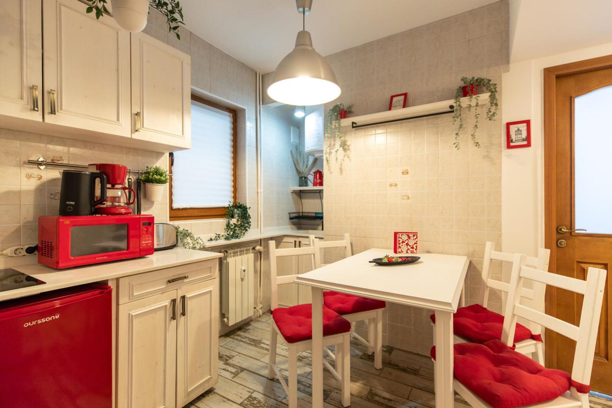 2Br Apartment At Piata Natiunilor Unite: Perfect For City Center Stays Bucharest Exterior photo