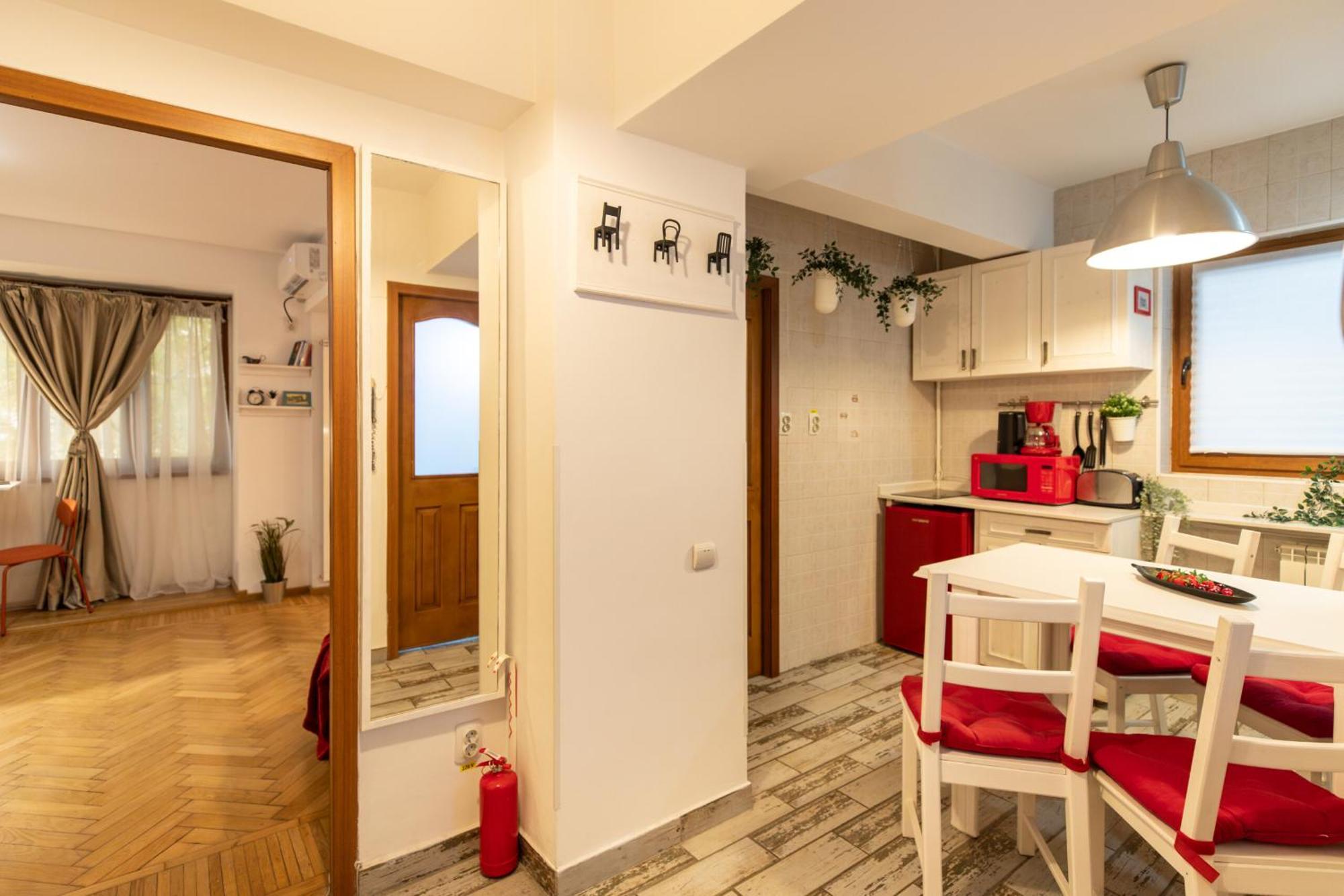 2Br Apartment At Piata Natiunilor Unite: Perfect For City Center Stays Bucharest Exterior photo